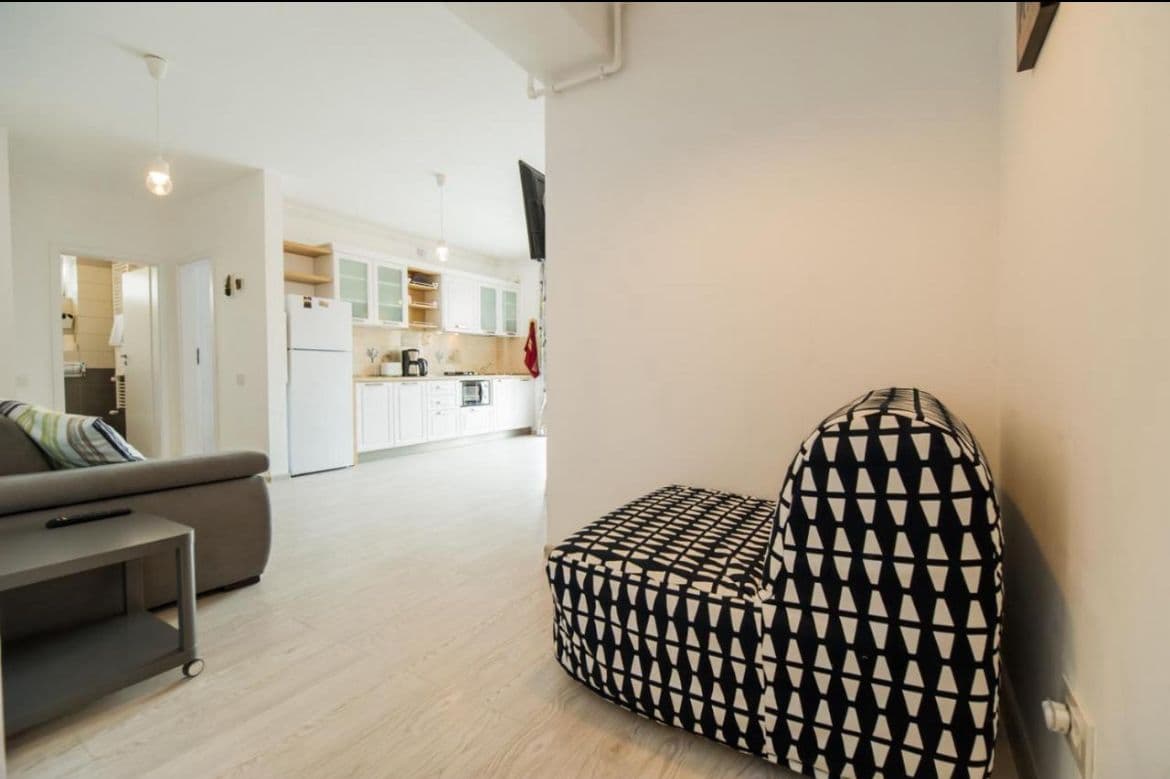 Living room 4